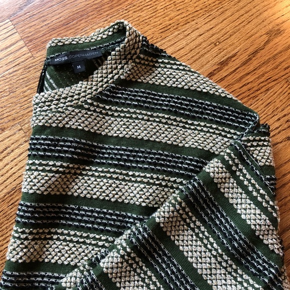 Moss Copenhagen SS Sweater Top - Picture 2 of 6